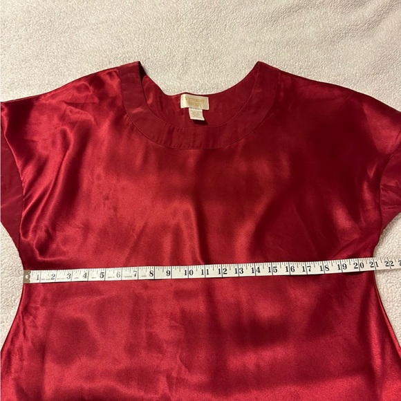 Victoria’s Secret Vintage 90s Red Satin Night Gown Shirt Gold Label - Picture 6 of 9